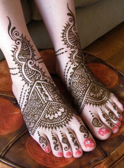 Latest Mehndi Designs For Foot Life With Style